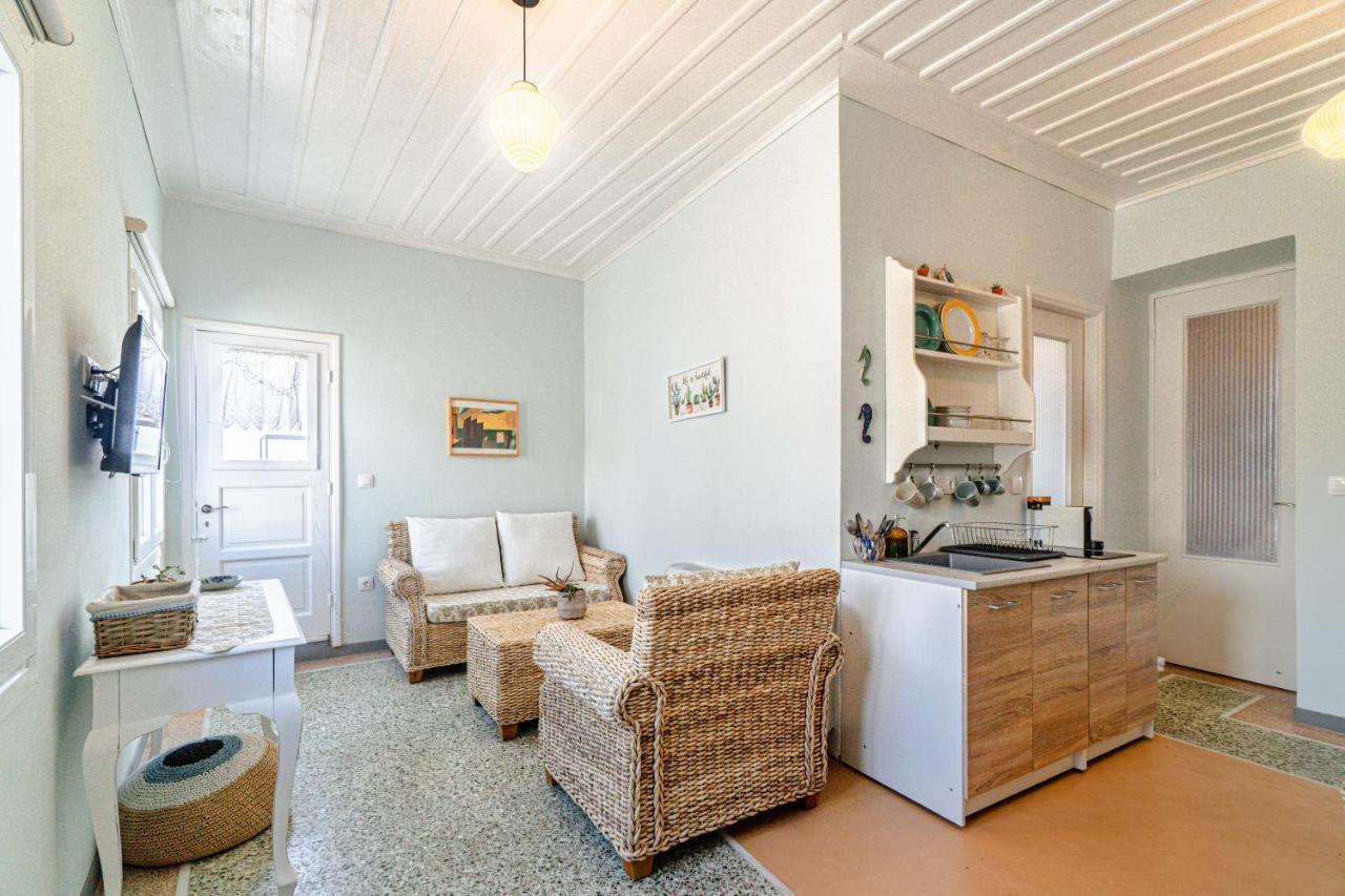 Castel Abaso Boutique Apartments By Explore Andros Экстерьер фото